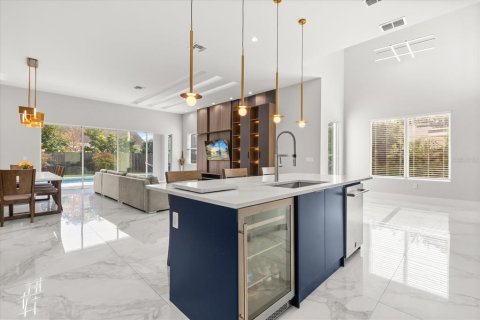 House in Winter Park, Florida 4 bedrooms, 264.12 sq.m. № 1723462 - photo 12