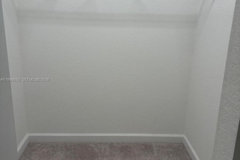 Townhouse in Homestead, Florida 3 bedrooms, 129.41 sq.m. № 2060641 - photo 9