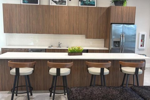 Townhouse in Homestead, Florida 3 bedrooms, 129.41 sq.m. № 2060641 - photo 3