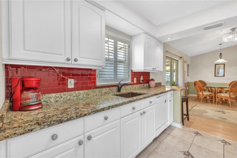 Villa ou maison à vendre à Venice, Floride: 2 chambres, 106.65 m2 № 1876266 - photo 15