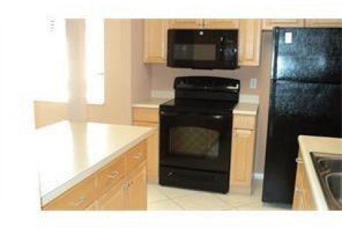 Adosado en alquiler en Boca Raton, Florida, 2 dormitorios, 97.92 m2 № 2085967 - foto 3