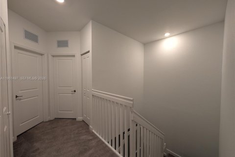 House in Homestead, Florida 3 bedrooms, 149.76 sq.m. № 2030761 - photo 19