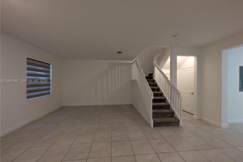 House in Homestead, Florida 3 bedrooms, 149.76 sq.m. № 2030761 - photo 23