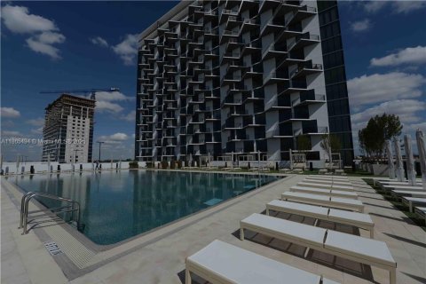 Condominio en alquiler en Doral, Florida, 1 dormitorio, 63.92 m2 № 1892968 - foto 13