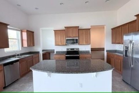 Casa en venta en Kissimmee, Florida, 4 dormitorios, 296.17 m2 № 2103788 - foto 5