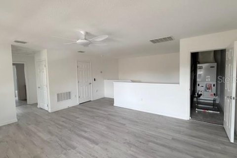 Casa en venta en Kissimmee, Florida, 4 dormitorios, 296.17 m2 № 2103788 - foto 11
