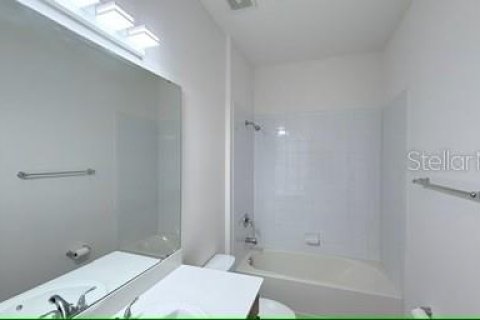 Casa en venta en Kissimmee, Florida, 4 dormitorios, 296.17 m2 № 2103788 - foto 12