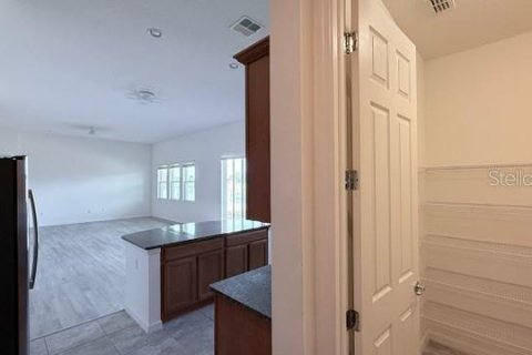 Casa en venta en Kissimmee, Florida, 4 dormitorios, 296.17 m2 № 2103788 - foto 16