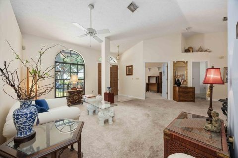 House in Lakeland, Florida 4 bedrooms, 217.02 sq.m. № 2226856 - photo 6