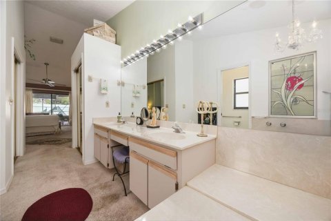 House in Lakeland, Florida 4 bedrooms, 217.02 sq.m. № 2226856 - photo 29