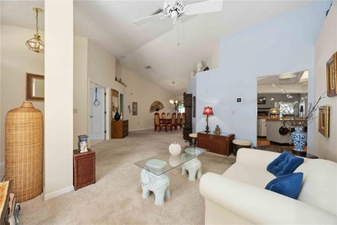 House in Lakeland, Florida 4 bedrooms, 217.02 sq.m. № 2226856 - photo 7