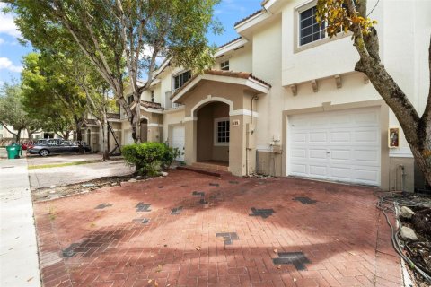 Touwnhouse à vendre à Homestead, Floride: 3 chambres, 155.7 m2 № 2152703 - photo 25