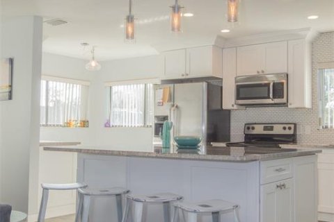 Casa en alquiler en Lakeland, Florida, 4 dormitorios, 188.5 m2 № 1901686 - foto 12