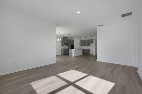 Casa en venta en Tavares, Florida, 4 dormitorios, 180.04 m2 № 1560405 - foto 8