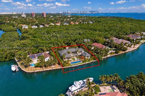 Villa ou maison à vendre à Coral Gables, Floride: 7 chambres, 1090.21 m2 № 2339927 - photo 21