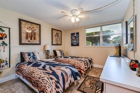 Купить кондоминиум в Лодерхилл, Флорида 2 спальни, 102.19м2, № 1946422 - фото 15