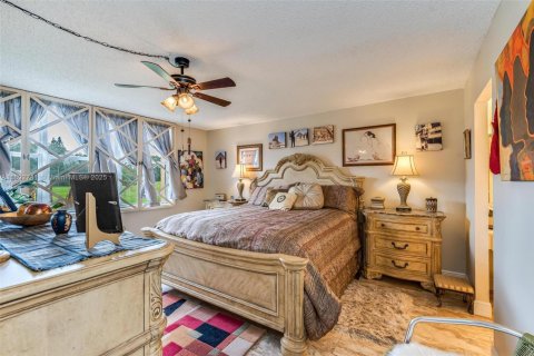 Купить кондоминиум в Лодерхилл, Флорида 2 спальни, 102.19м2, № 1946422 - фото 12