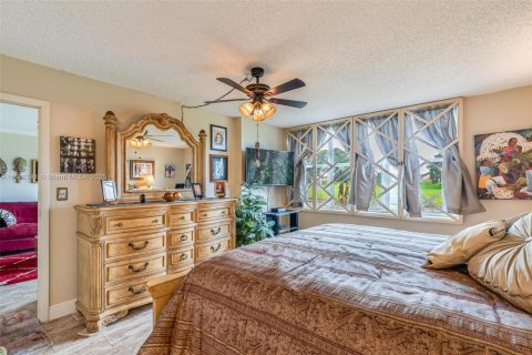 Купить кондоминиум в Лодерхилл, Флорида 2 спальни, 102.19м2, № 1946422 - фото 17