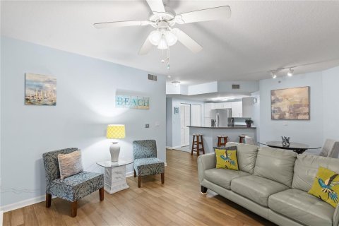 Condo in Vero Beach, Florida, 3 bedrooms № 2088143 - photo 5