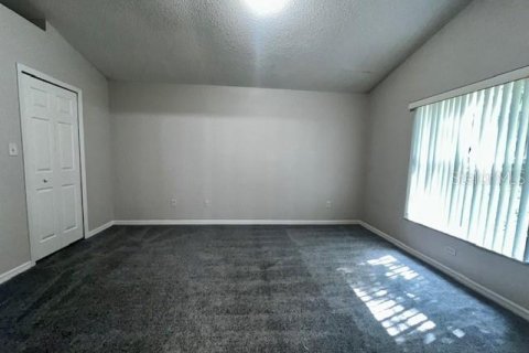 House in Apopka, Florida 3 bedrooms, 125.42 sq.m. № 1893677 - photo 8