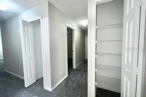 House in Apopka, Florida 3 bedrooms, 125.42 sq.m. № 1893677 - photo 17
