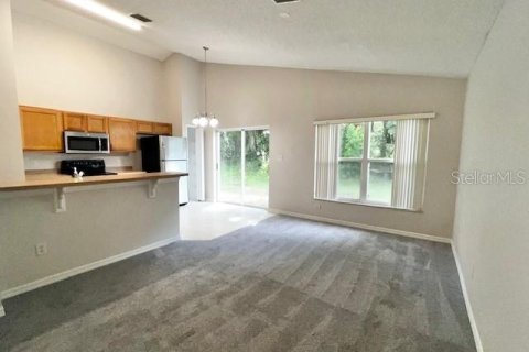 House in Apopka, Florida 3 bedrooms, 125.42 sq.m. № 1893677 - photo 25