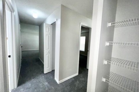 House in Apopka, Florida 3 bedrooms, 125.42 sq.m. № 1893677 - photo 16