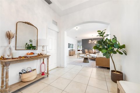 Villa ou maison à louer à Hialeah, Floride: 3 chambres, 178.37 m2 № 2011667 - photo 3