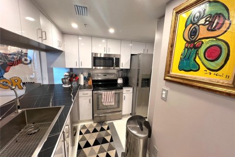 Купить кондоминиум в Майами-Бич, Флорида 2 спальни, 100.15м2, № 1984349 - фото 15