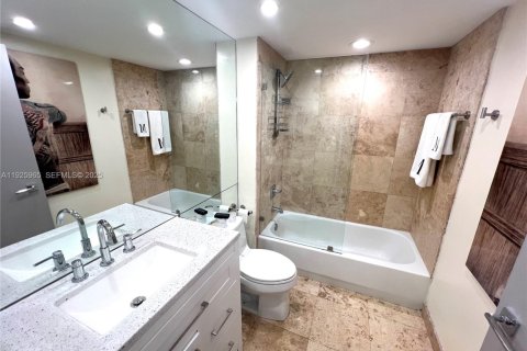 Купить кондоминиум в Майами-Бич, Флорида 2 спальни, 100.15м2, № 1984349 - фото 27