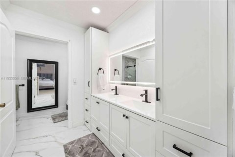 Купить виллу или дом в Хайалиа, Флорида 3 спальни, 160.16м2, № 1991206 - фото 26