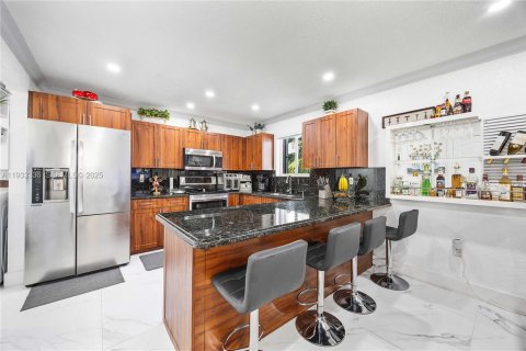 Купить виллу или дом в Хайалиа, Флорида 3 спальни, 160.16м2, № 1991206 - фото 9