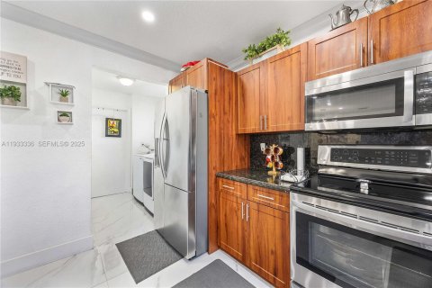 Купить виллу или дом в Хайалиа, Флорида 3 спальни, 160.16м2, № 1991206 - фото 13