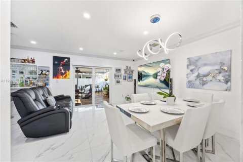 Купить виллу или дом в Хайалиа, Флорида 3 спальни, 160.16м2, № 1991206 - фото 7