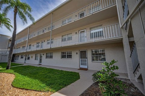 Condominio en venta en Dunedin, Florida, 2 dormitorios, 89.65 m2 № 1826177 - foto 2