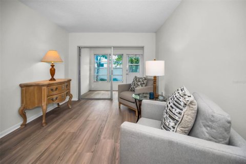 Condominio en venta en Dunedin, Florida, 2 dormitorios, 89.65 m2 № 1826177 - foto 15