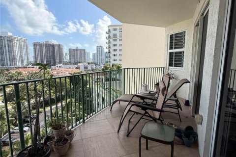 Condo in Aventura, Florida, 3 bedrooms № 1942953 - photo 19