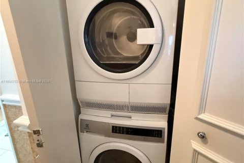 Condo in Aventura, Florida, 3 bedrooms № 1942953 - photo 20