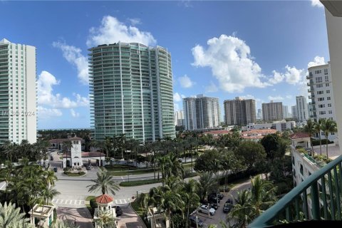 Condo in Aventura, Florida, 3 bedrooms № 1942953 - photo 1