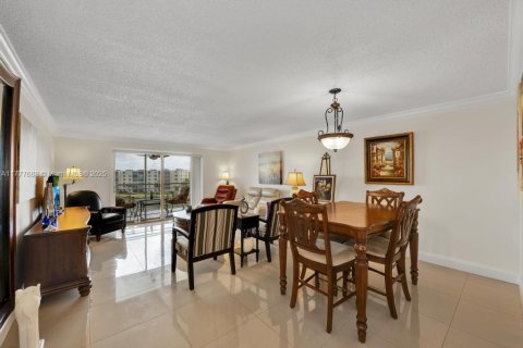 Copropriété à vendre à Dania Beach, Floride: 2 chambres, 110.55 m2 № 1868354 - photo 11