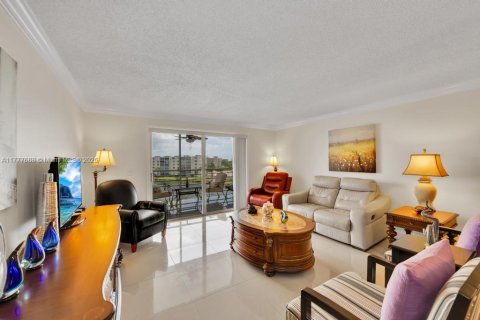 Copropriété à vendre à Dania Beach, Floride: 2 chambres, 110.55 m2 № 1868354 - photo 10