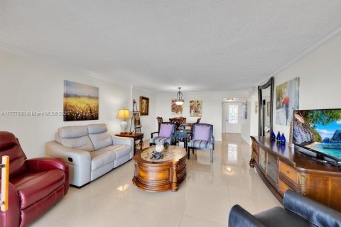 Copropriété à vendre à Dania Beach, Floride: 2 chambres, 110.55 m2 № 1868354 - photo 21