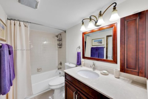 Copropriété à vendre à Dania Beach, Floride: 2 chambres, 110.55 m2 № 1868354 - photo 15