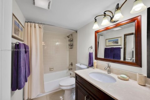 Copropriété à vendre à Dania Beach, Floride: 2 chambres, 110.55 m2 № 1868354 - photo 20