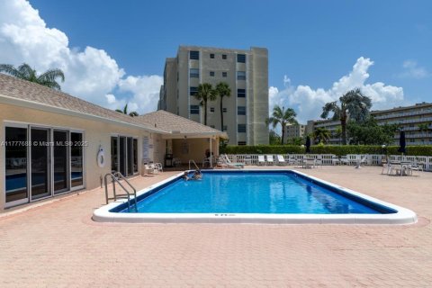 Copropriété à vendre à Dania Beach, Floride: 2 chambres, 110.55 m2 № 1868354 - photo 23