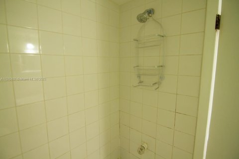 Appartement à louer à Miami Beach, Floride: 1 chambre, 51.1 m2 № 1685534 - photo 15