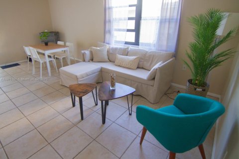 Appartement à louer à Miami Beach, Floride: 1 chambre, 51.1 m2 № 1685534 - photo 8