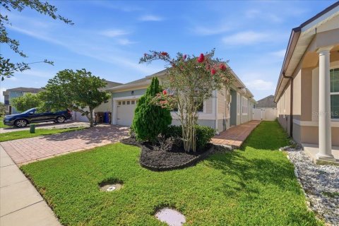 Casa en venta en Kissimmee, Florida, 3 dormitorios, 158.49 m2 № 2310696 - foto 2