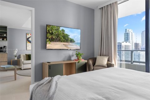 Condominio en alquiler en Miami, Florida, 1 dormitorio, 62.62 m2 № 2013074 - foto 9