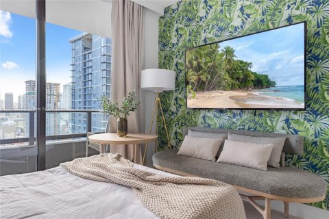 Condominio en alquiler en Miami, Florida, 1 dormitorio, 62.62 m2 № 2013074 - foto 22